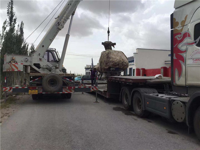 丽江市狭窄场地（如小区、车间）适合用哪种吊车？